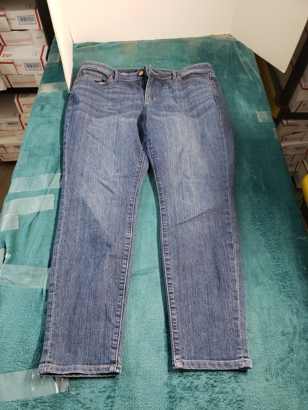 Ann Taylor Jeans Size 14 Petite Womens Blue Pants Denim Mid Rise Curvy Skinny